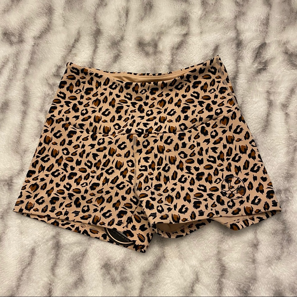 Ryderwear scrunch bum shorts